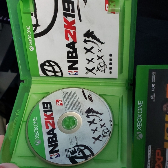XBOX ONE NBA 2K19 - Picture 2 of 4